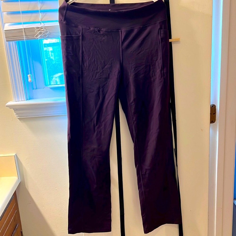 Purple skechers go walk leggings/pants with pockets